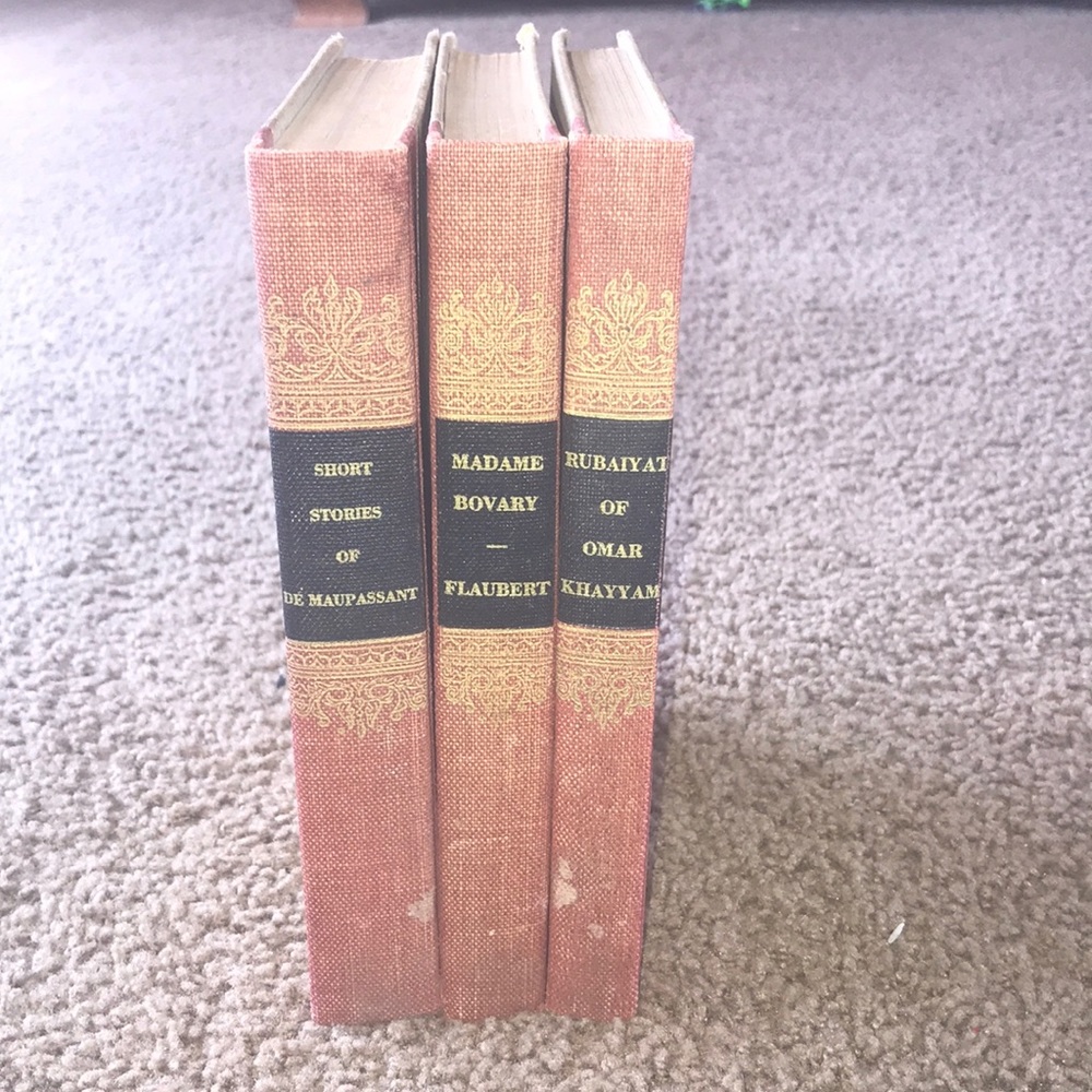 Vintage De Luxe Editions Club books
